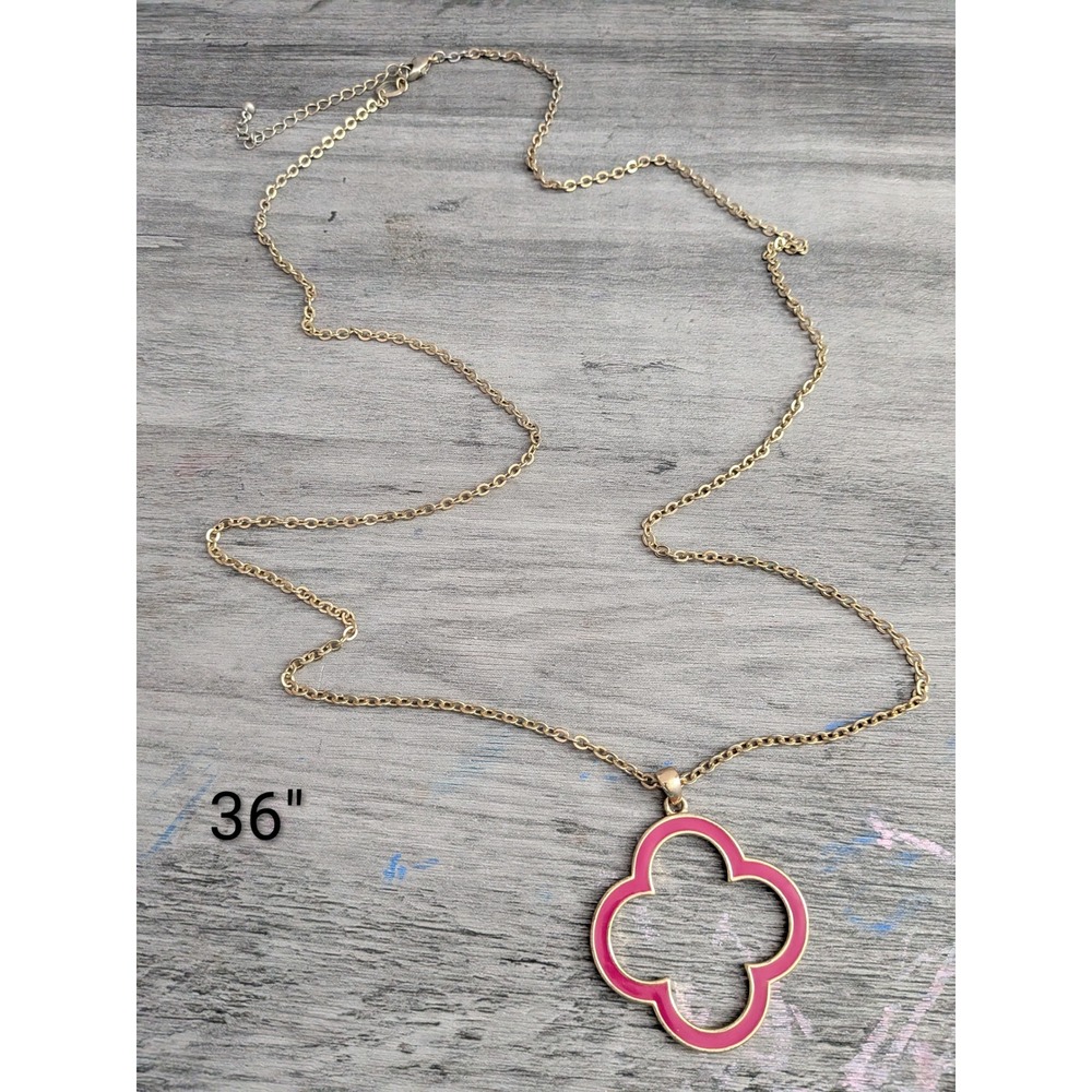 Gold Tone Pink Enamel Quatrefoil Clover Long Chain Pendant Necklace 36 Inch